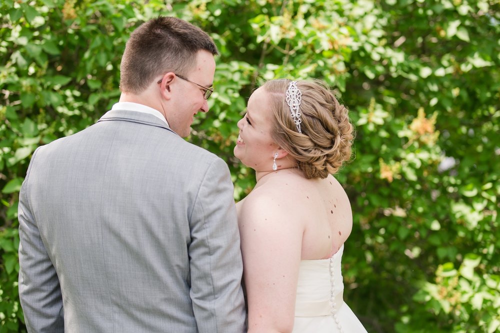 Lake Park Lutheran Church and Holiday Inn Detroit Lakes, Lakeside Wedding by Amber Langerud Photography | Vanessa &amp; Eric