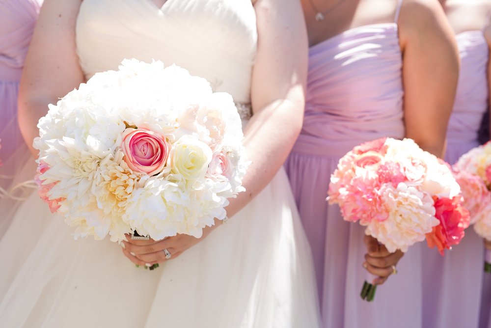 Lake Park Lutheran Church and Holiday Inn Detroit Lakes, Lakeside Wedding by Amber Langerud Photography | Vanessa &amp; Eric