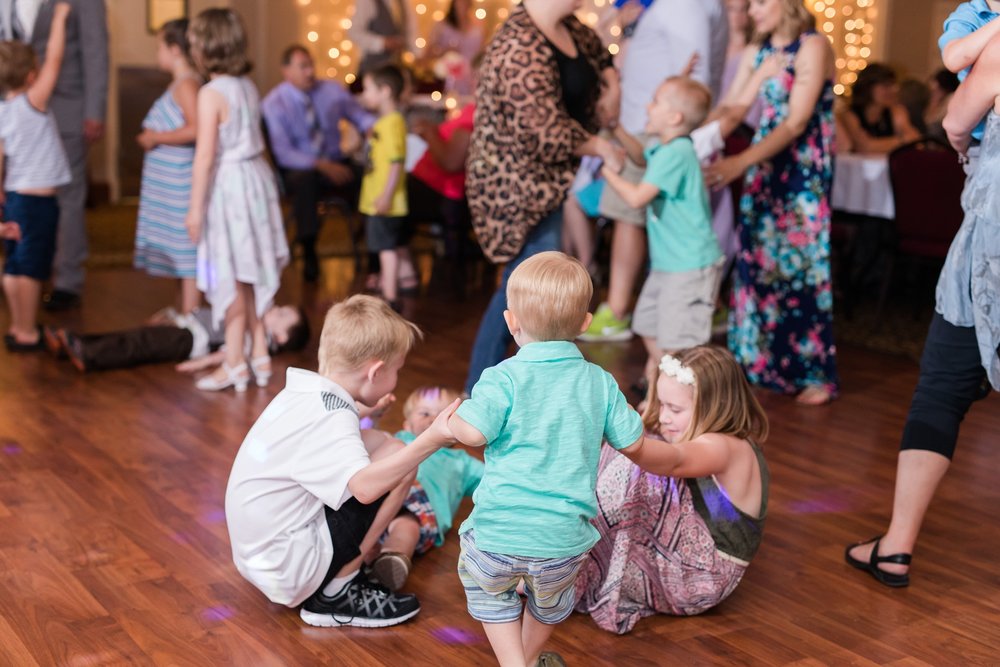 Lake Park Lutheran Church and Holiday Inn Detroit Lakes, Lakeside Wedding by Amber Langerud Photography | Vanessa &amp; Eric