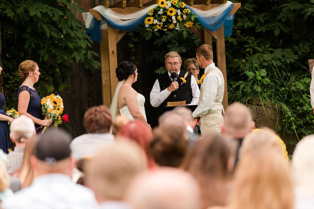 Minnesota Barn Wedding and Outdoor Ceremony at Milts Barn_0336.jpg