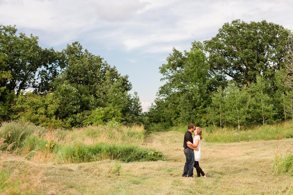 AmberLangerudPhotography_Countryside Engagement Session in Minnesota_3080.jpg