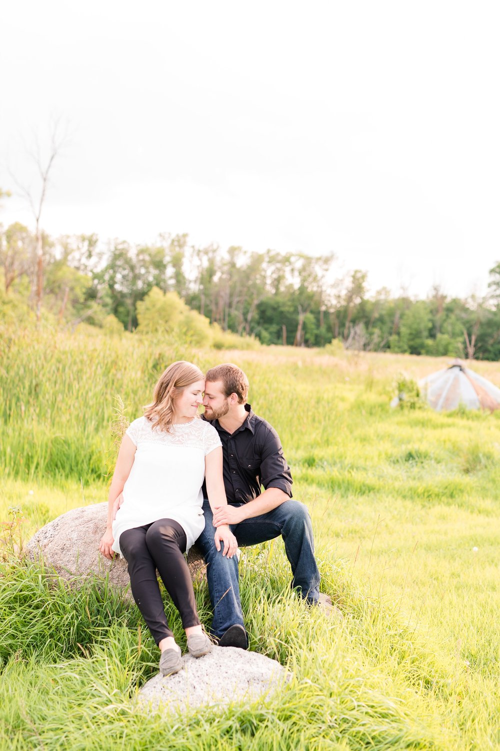 AmberLangerudPhotography_Countryside Engagement Session in Minnesota_3108.jpg