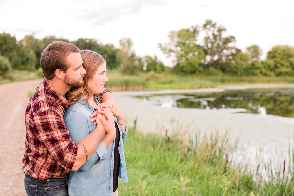 AmberLangerudPhotography_Countryside Engagement Session in Minnesota_3132.jpg