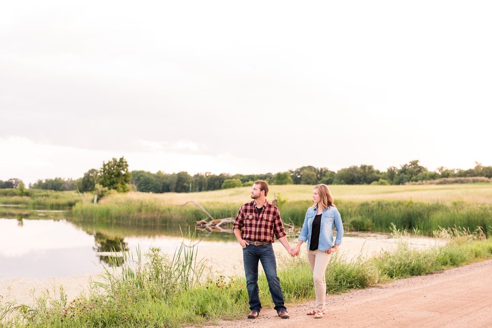 AmberLangerudPhotography_Countryside Engagement Session in Minnesota_3133.jpg