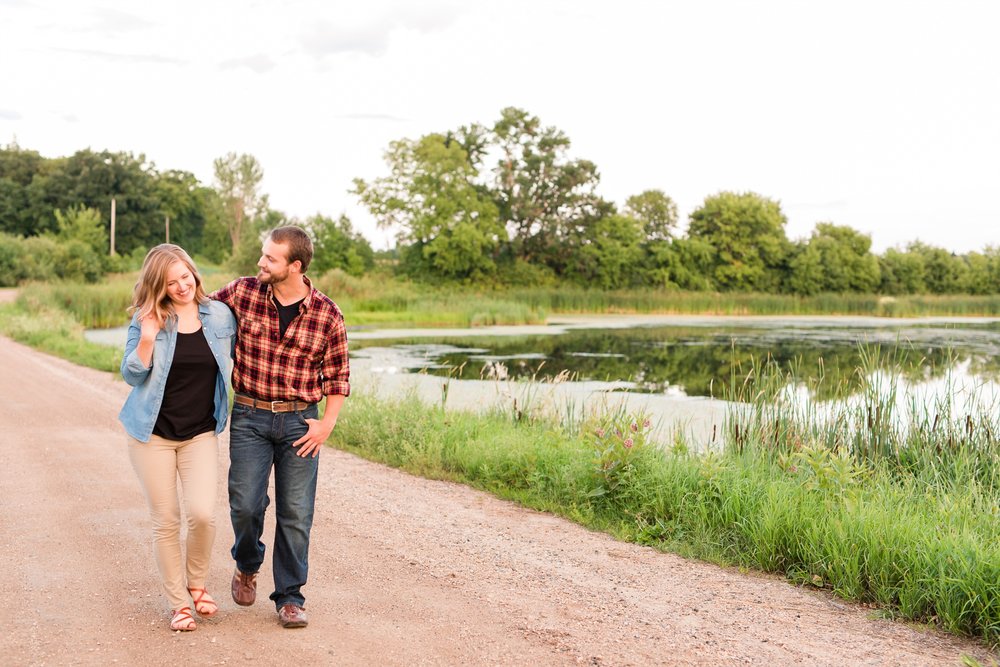 AmberLangerudPhotography_Countryside Engagement Session in Minnesota_3138.jpg