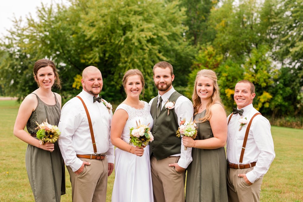 AmberLangerudPhotography_Fall, Barn At Dunvilla Wedding with outdoor ceremony_3305.jpg