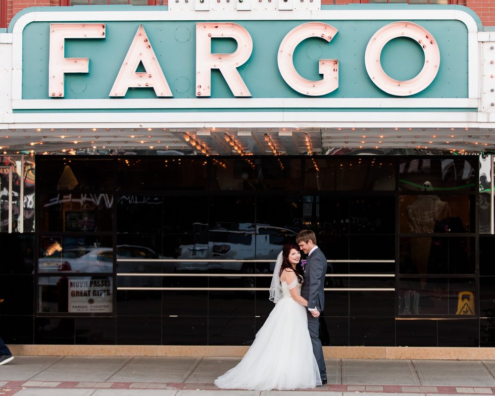 AmberLangerudPhotography_Downtown Fargo, ND Ramada Wedding_3696.jpg