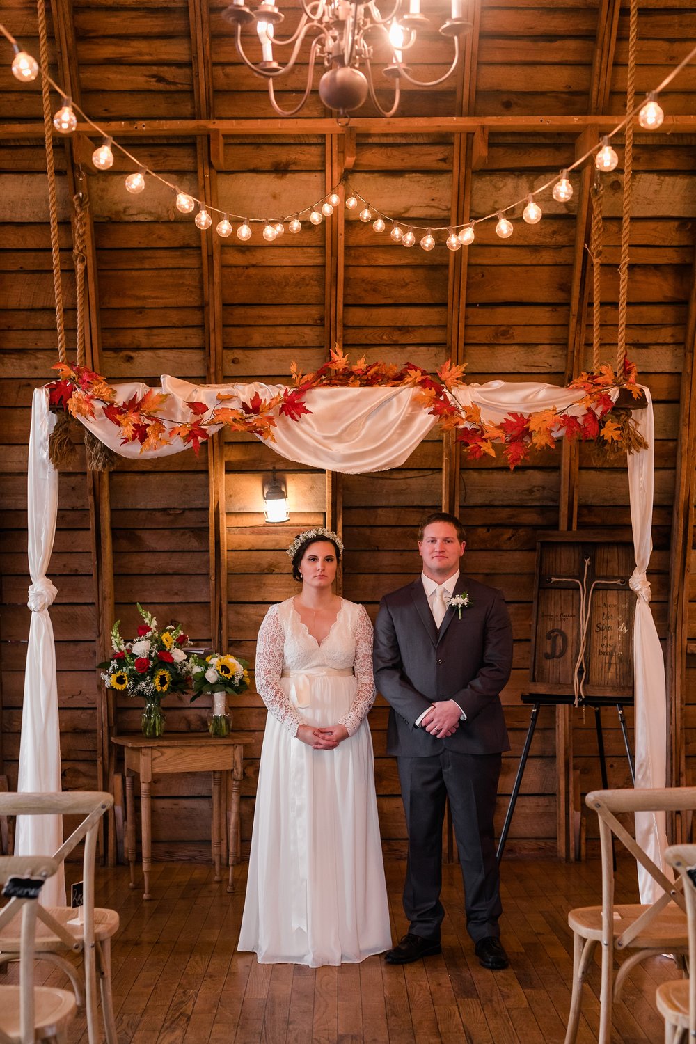 Amber Langerud_Rustic Oaks, MN winter barn wedding_0539.jpg