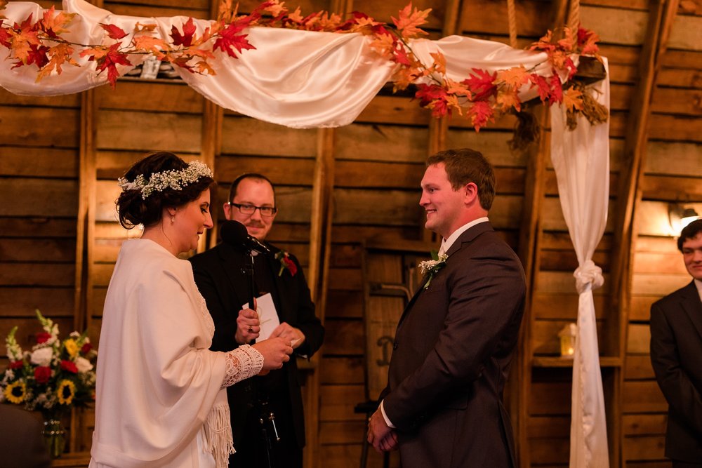Amber Langerud_Rustic Oaks, MN winter barn wedding_0548.jpg