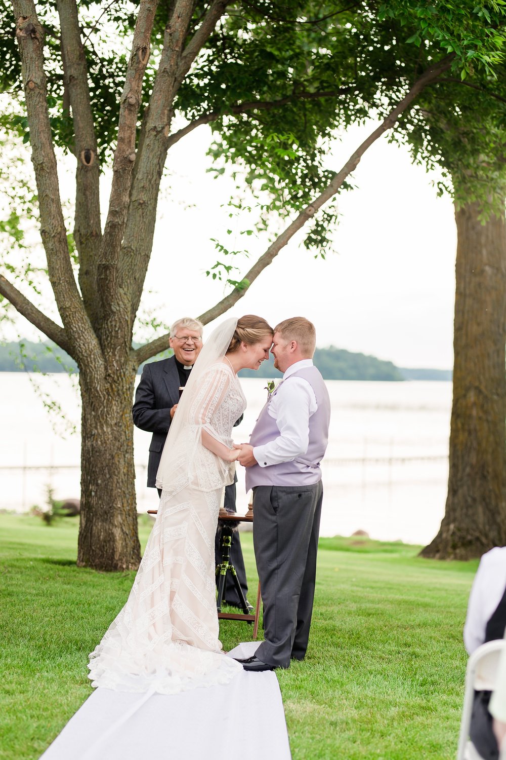Amber Langerud Photography_Lakeside Summer Wedding on Big Pine Lake_6458.jpg