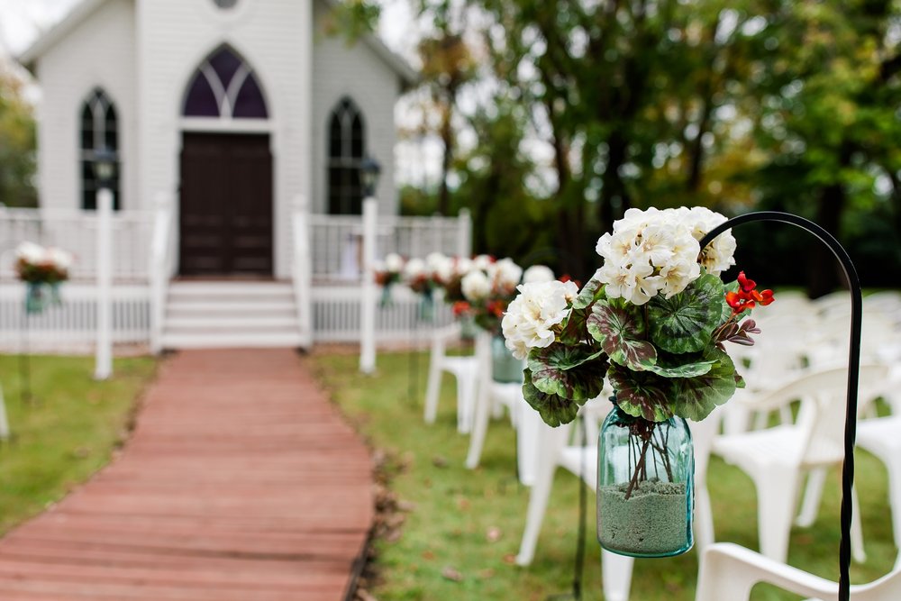 Amber Langerud Photography_Moohread, Outdoor, Barn Wedding at A Friends House_7090.jpg