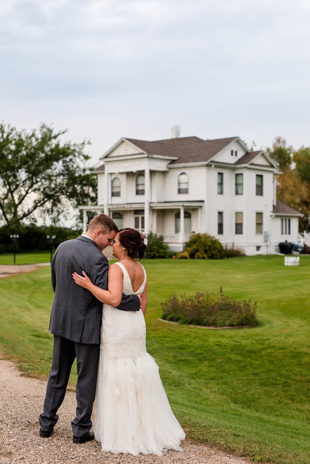 Amber Langerud Photography_Moohread, Outdoor, Barn Wedding at A Friends House_7129.jpg