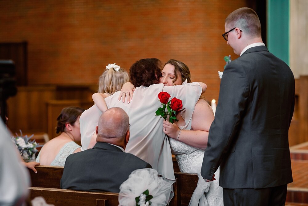 Detroit Lakes Catholic Wedding with Lakeside Reception_0030.jpg