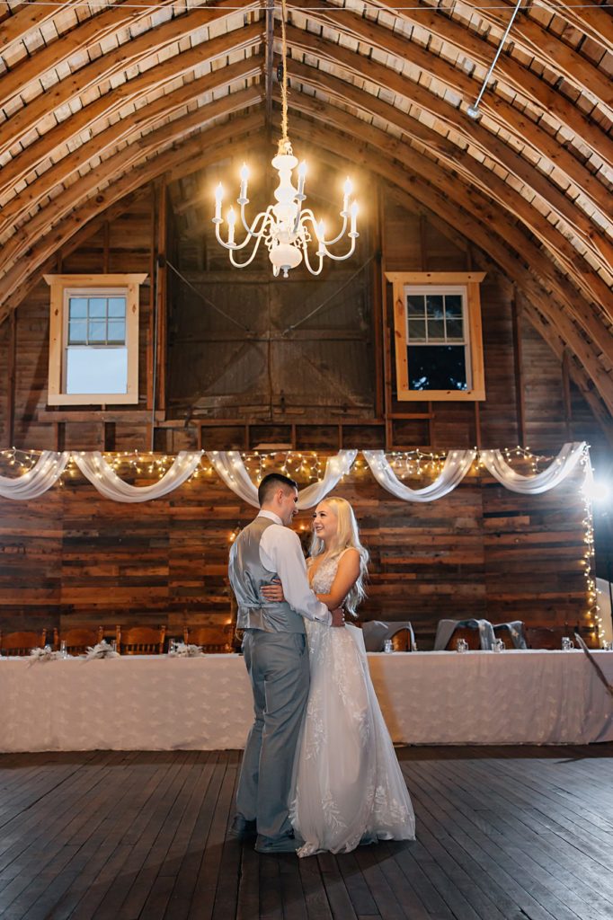 First dance at the hitching post mn barn