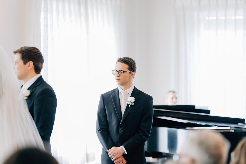 Best man at the Lafayette Club in Minnetonka Beach, MN