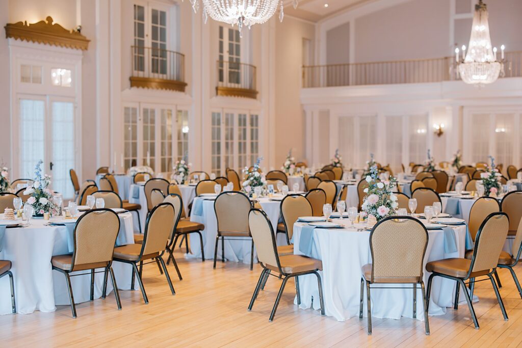 Reception decor at the Lafayette Club in Minnetonka Beach, MN
