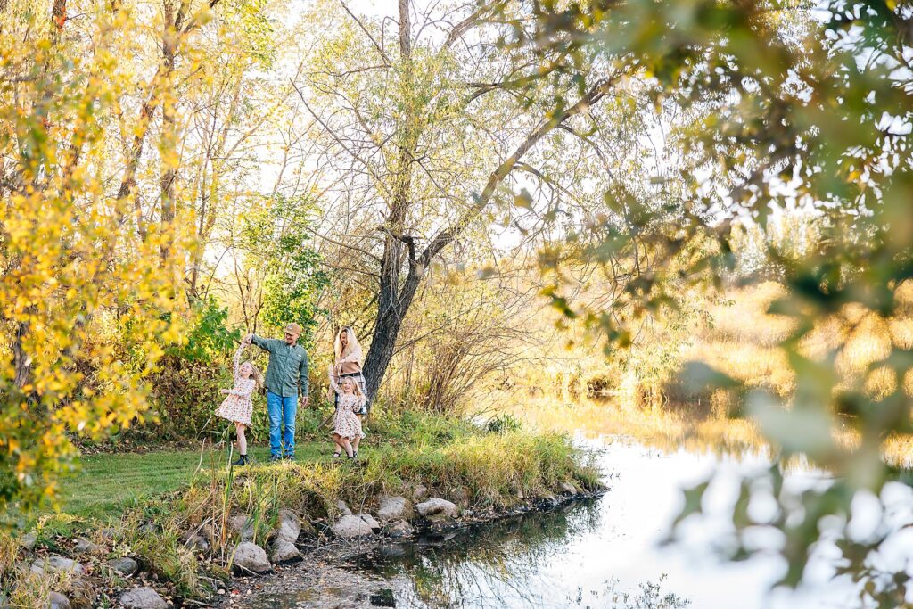 Detroit Lakes, MN Family Photo Ideas -> document your backyard