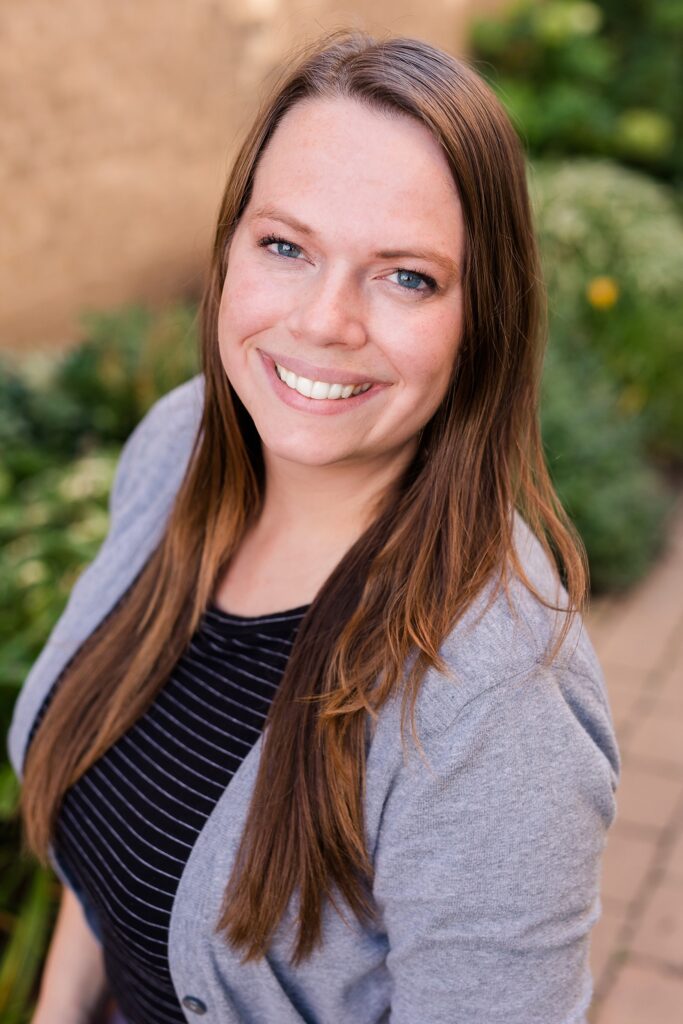 Downtown Detroit Lakes Lunch Break Headshot | woman in downtown garden setting